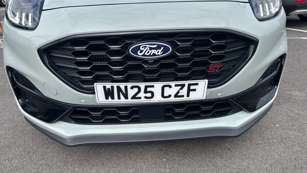 Ford Puma ST 1.0 EcoBoost Hybrid mHEV 170 ST 5dr DCT Petrol Hatchback - Image 36