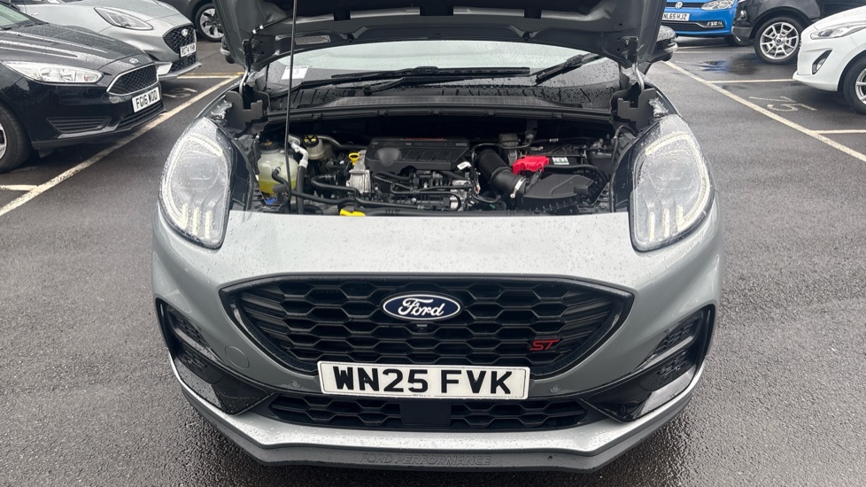 Ford Puma ST 1.0 EcoBoost Hybrid mHEV ST 5dr DCT Petrol Hatchback - Image 8