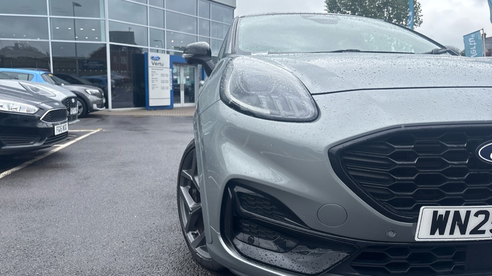 Ford Puma ST 1.0 EcoBoost Hybrid mHEV ST 5dr DCT Petrol Hatchback - Image 22