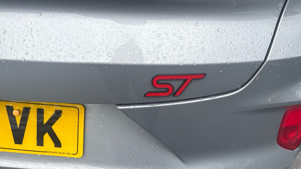 Ford Puma ST 1.0 EcoBoost Hybrid mHEV ST 5dr DCT Petrol Hatchback - Image 26