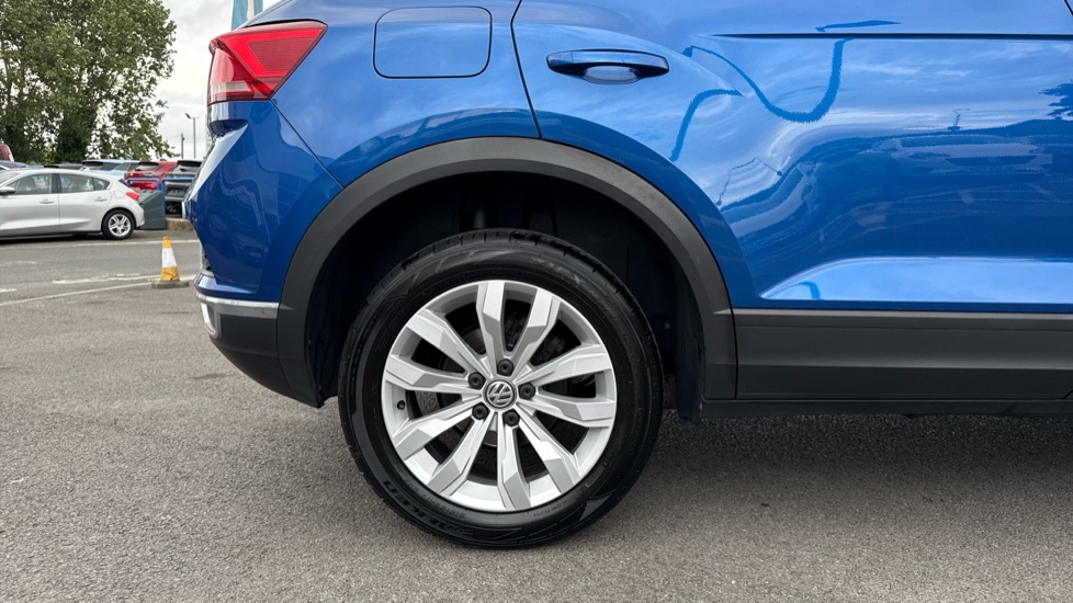 Volkswagen T-Roc 1.6 TDI SE 5dr Diesel Hatchback - Image 7
