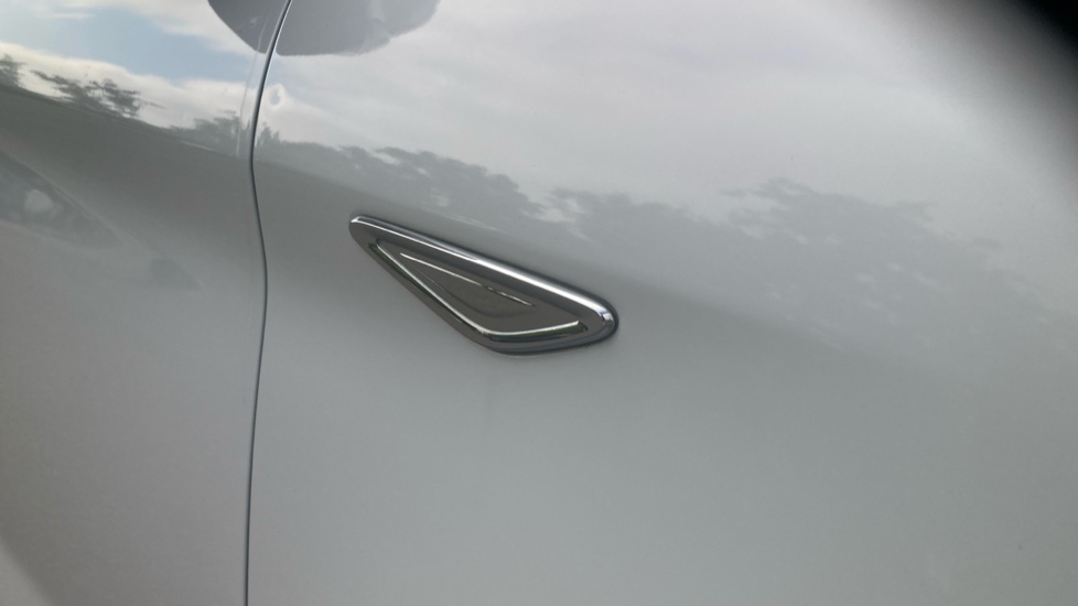 Ford KA+ 1.2 85 Zetec 5dr Petrol Hatchback - Image 22