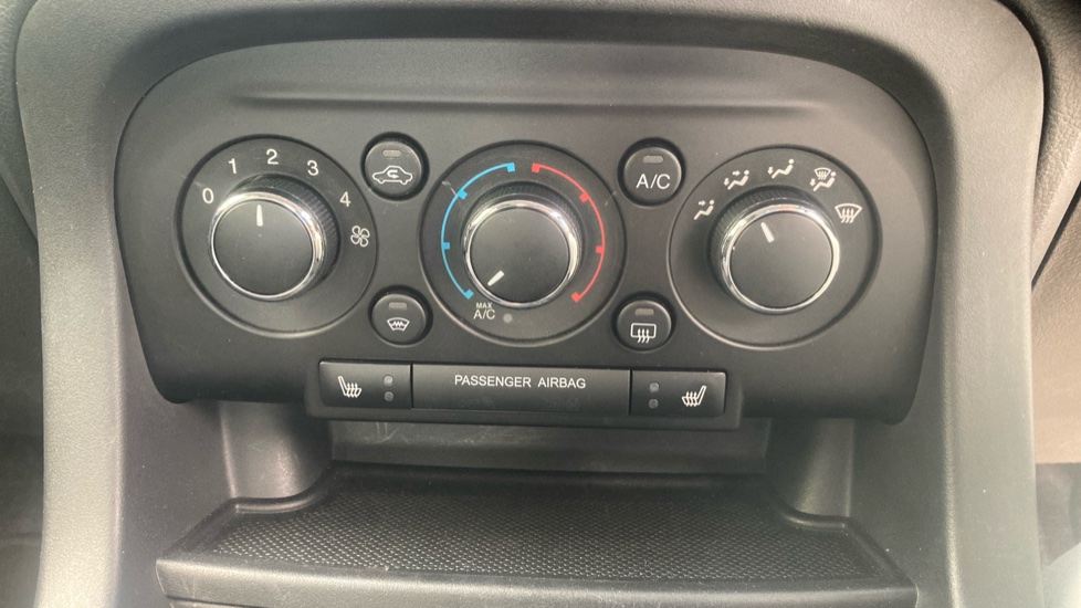 Ford KA+ 1.2 85 Zetec 5dr Petrol Hatchback - Image 32