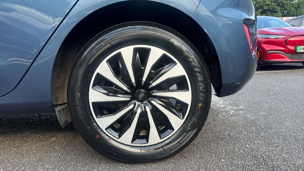 Ford Fiesta 1.0 EcoBoost Titanium 5dr Petrol Hatchback - Image 7