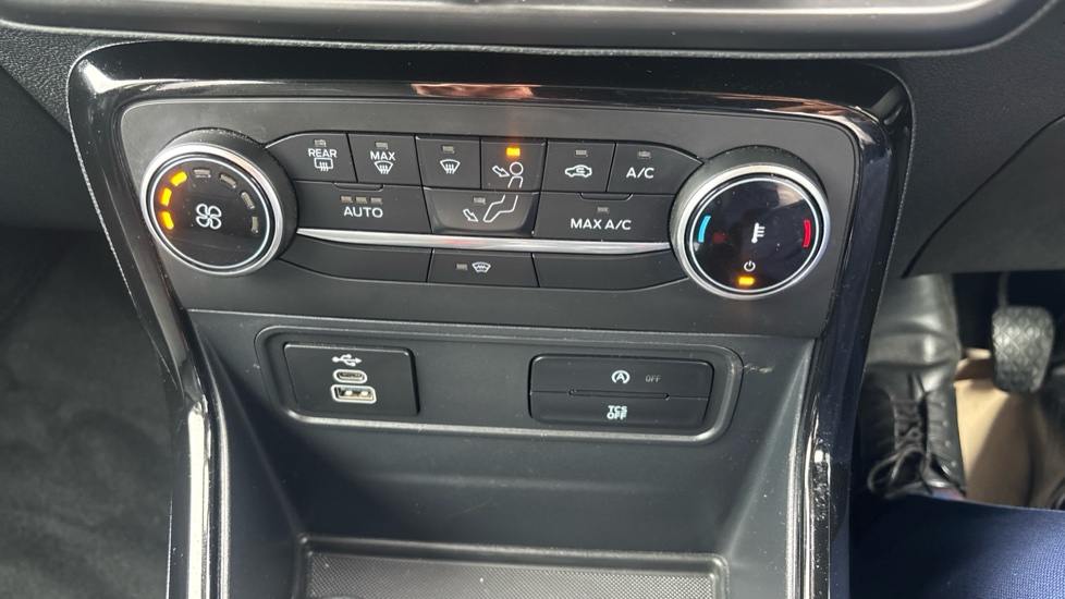 Ford EcoSport 1.0 EcoBoost 125 Active 5dr Petrol Hatchback - Image 29