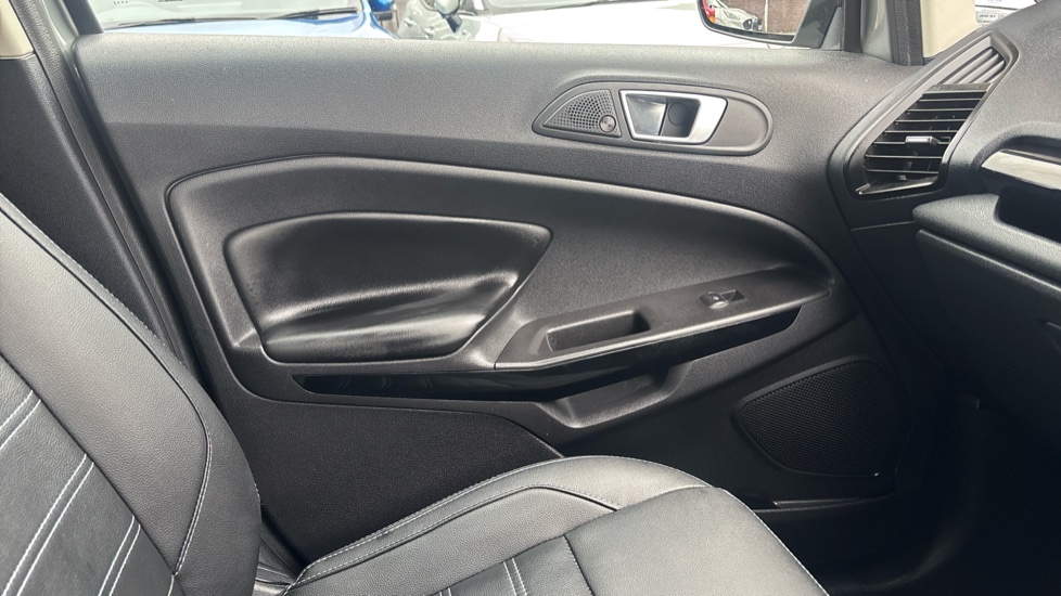 Ford EcoSport 1.0 EcoBoost 125 Active 5dr Petrol Hatchback - Image 30