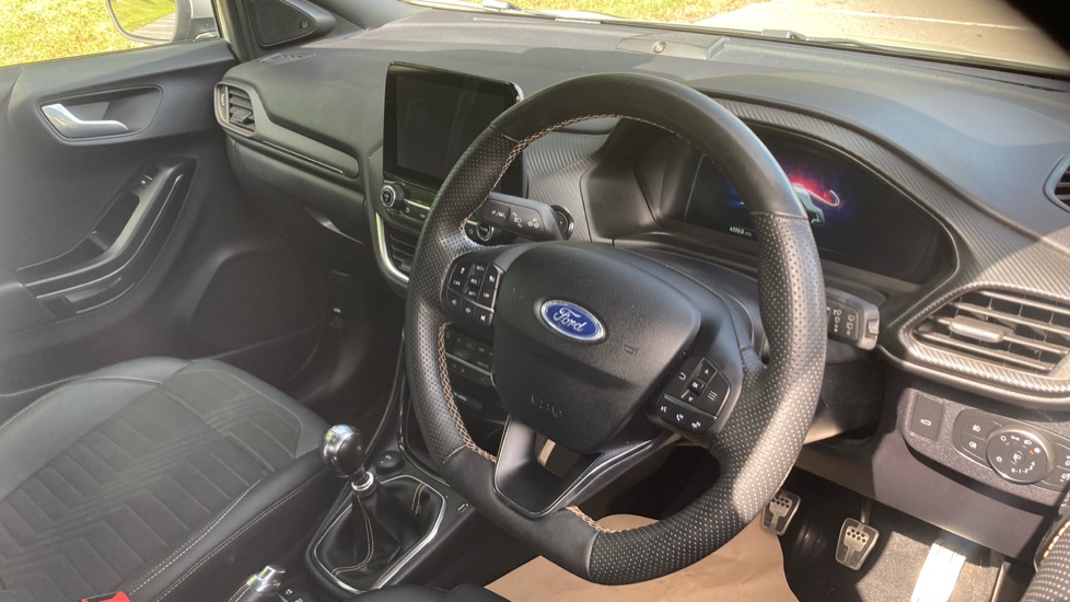 Ford Puma 1.0 EcoBoost Hybrid mHEV 155 ST-Line X Gold Ed 5dr Petrol Hatchback - Image 11