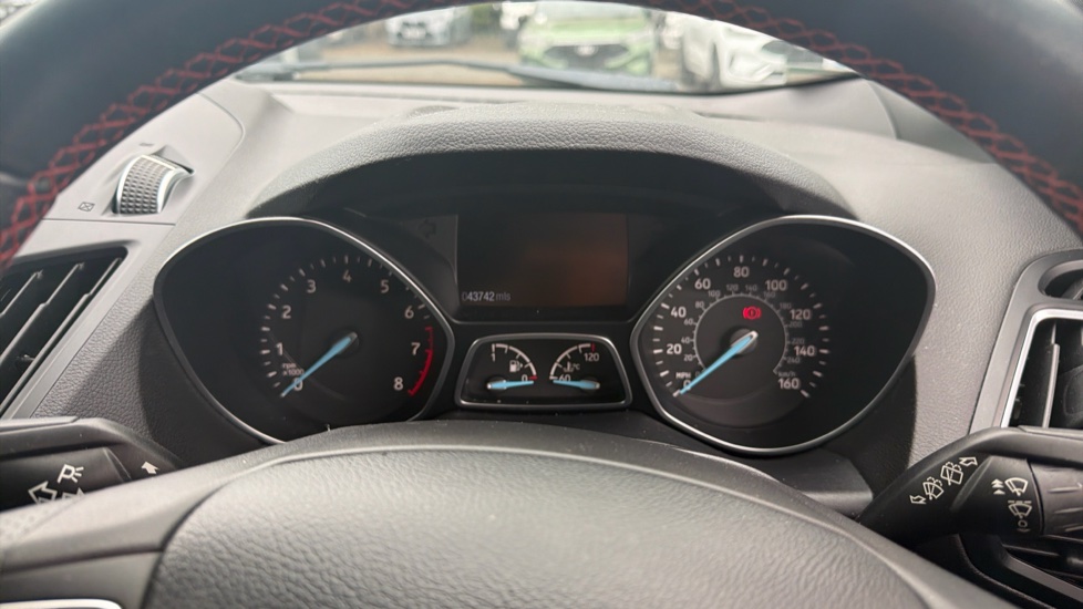 Ford Kuga 1.5 EcoBoost ST-Line 5dr 2WD Petrol Estate - Image 18