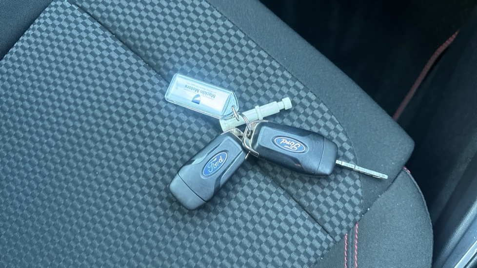 Ford Puma 1.0 EcoBoost Hybrid mHEV ST-Line 5dr Petrol Hatchback - Image 20
