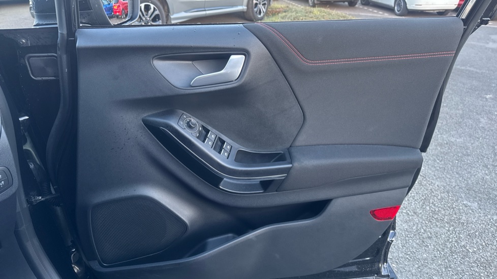 Ford Puma 1.0 EcoBoost Hybrid mHEV ST-Line 5dr Petrol Hatchback - Image 21