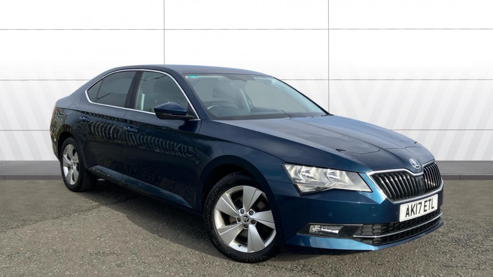 Skoda Superb 2.0 TDI CR SE Business 5dr Diesel Hatchback - Image 1