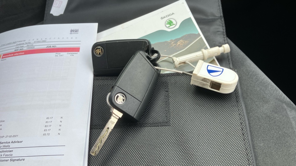 Skoda Superb 2.0 TDI CR SE Business 5dr Diesel Hatchback - Image 20