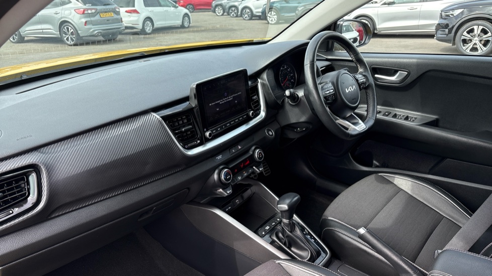 Kia Stonic 1.0T GDi 48V GT-Line S 5dr DCT Petrol Estate - Image 9