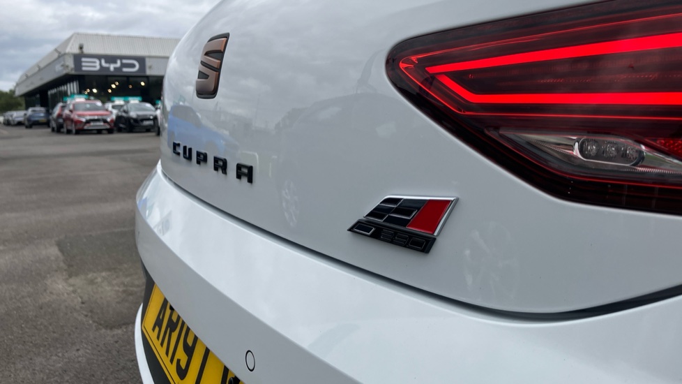 CUPRA Leon 2.0 TSI 290 Cupra [EZ] 5dr DSG Petrol Hatchback - Image 26