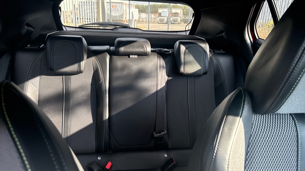 Peugeot 2008 1.2 PureTech 130 GT 5dr EAT8 Petrol Estate - Image 15