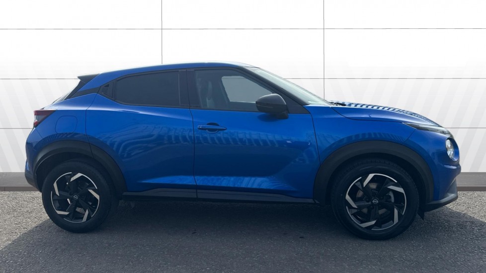 Nissan Juke 1.0 DiG-T 114 N-Connecta 5dr Petrol Hatchback - Image 5