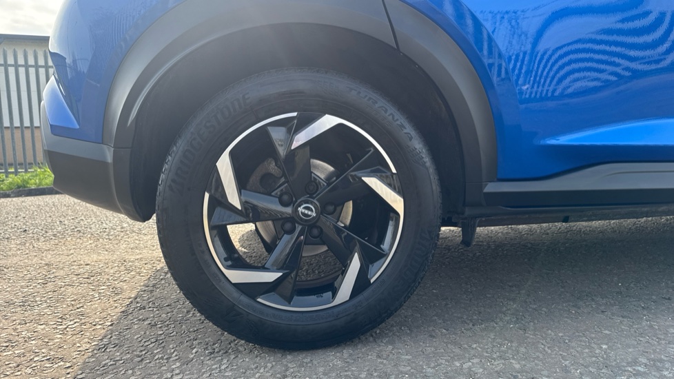 Nissan Juke 1.0 DiG-T 114 N-Connecta 5dr Petrol Hatchback - Image 7