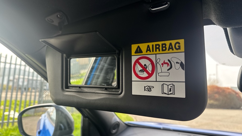 Nissan Juke 1.0 DiG-T 114 N-Connecta 5dr Petrol Hatchback - Image 30