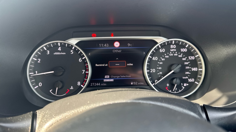 Nissan Juke 1.0 DiG-T 114 N-Connecta 5dr Petrol Hatchback - Image 45