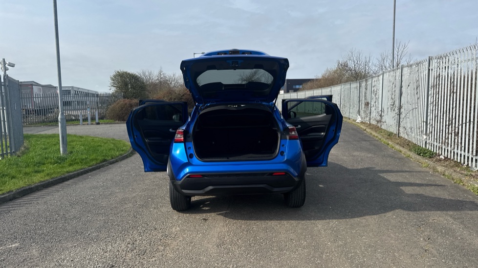 Nissan Juke 1.0 DiG-T 114 N-Connecta 5dr Petrol Hatchback - Image 62