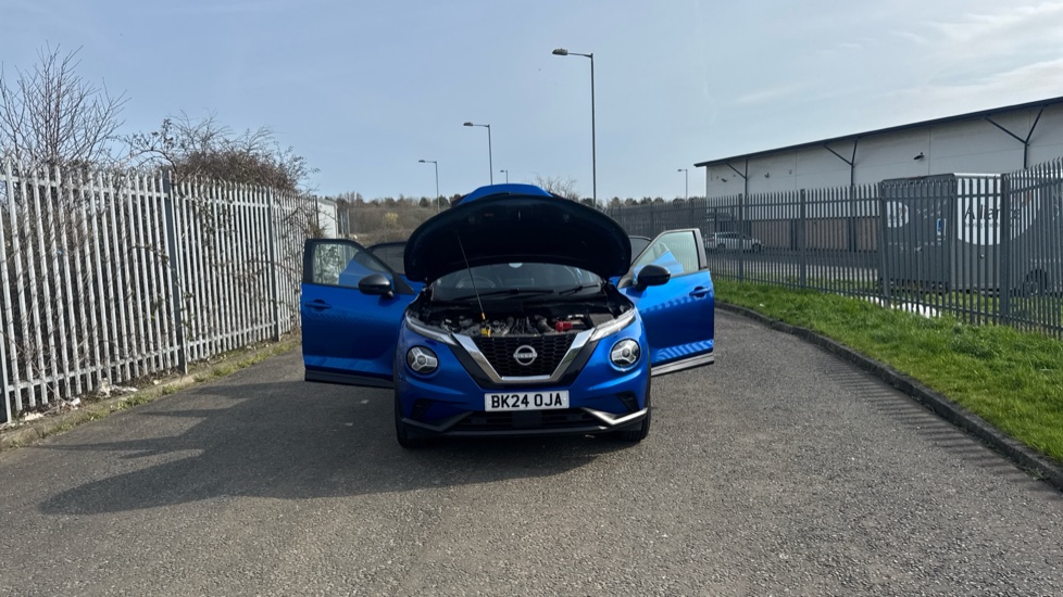 Nissan Juke 1.0 DiG-T 114 N-Connecta 5dr Petrol Hatchback - Image 63
