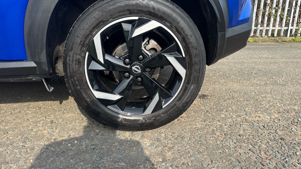 Nissan Juke 1.0 DiG-T 114 N-Connecta 5dr Petrol Hatchback - Image 72