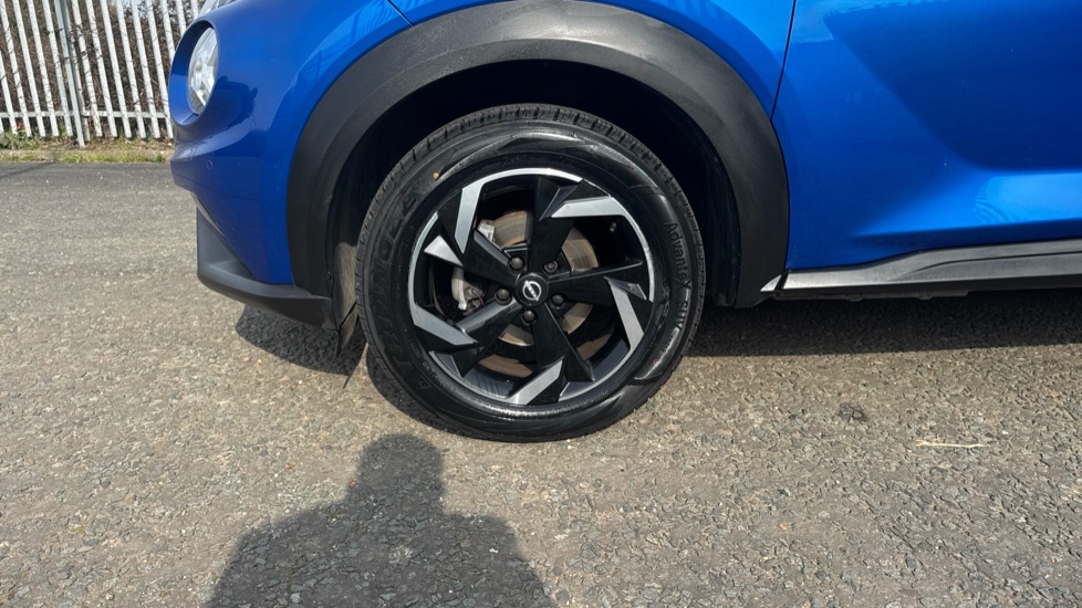 Nissan Juke 1.0 DiG-T 114 N-Connecta 5dr Petrol Hatchback - Image 73