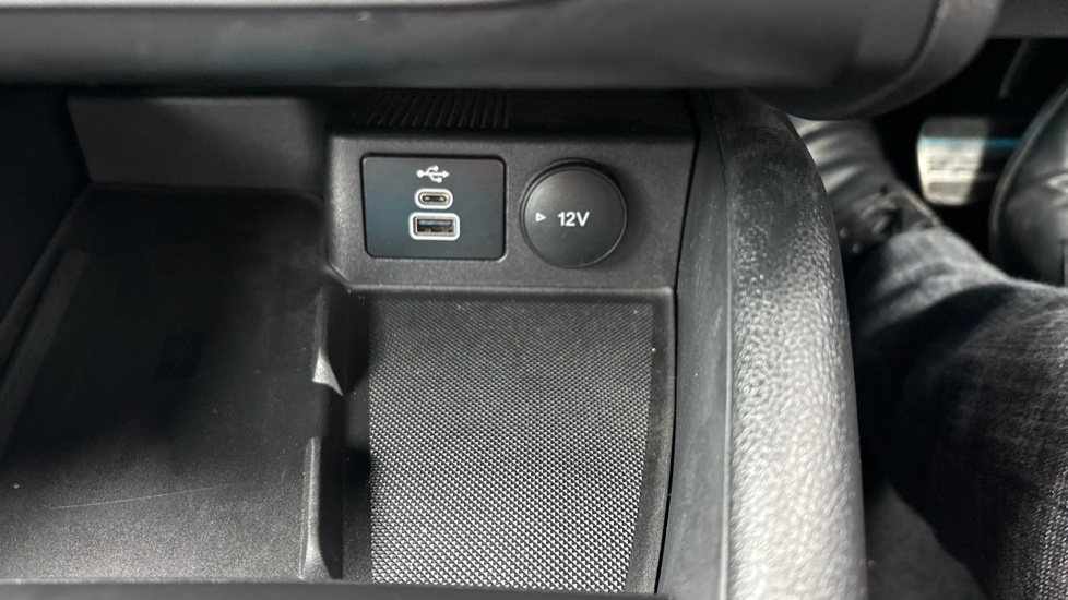 Ford Focus 1.0 EcoBoost Hybrid mHEV ST-Line X 5dr Auto Petrol Estate - Image 30