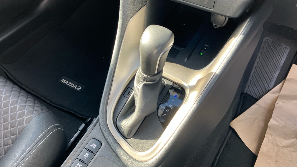 Mazda 2 Hybrid 1.5i Hybrid Select 5dr CVT Hybrid Hatchback - Image 13