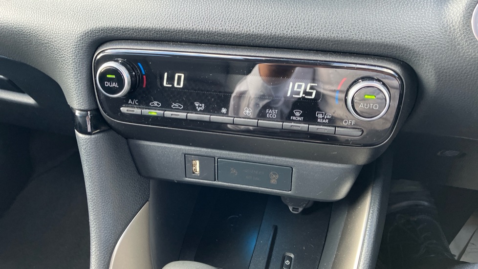 Mazda 2 Hybrid 1.5i Hybrid Select 5dr CVT Hybrid Hatchback - Image 25
