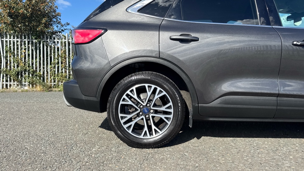 Ford Kuga 1.5 EcoBoost 150 Titanium 5dr Petrol Estate - Image 7