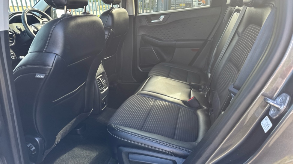 Ford Kuga 1.5 EcoBoost 150 Titanium 5dr Petrol Estate - Image 16