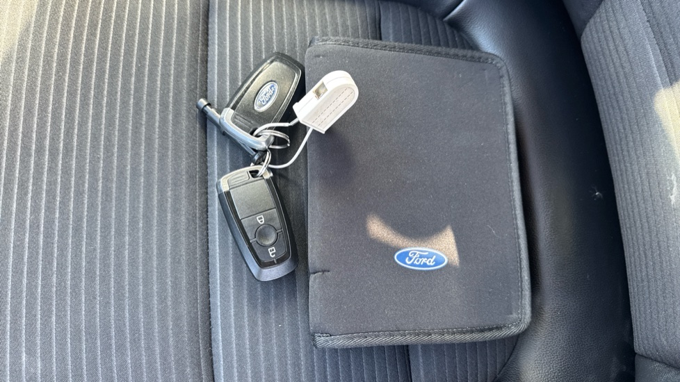 Ford Kuga 1.5 EcoBoost 150 Titanium 5dr Petrol Estate - Image 19