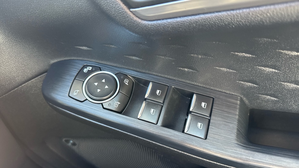 Ford Kuga 1.5 EcoBoost 150 Titanium 5dr Petrol Estate - Image 34