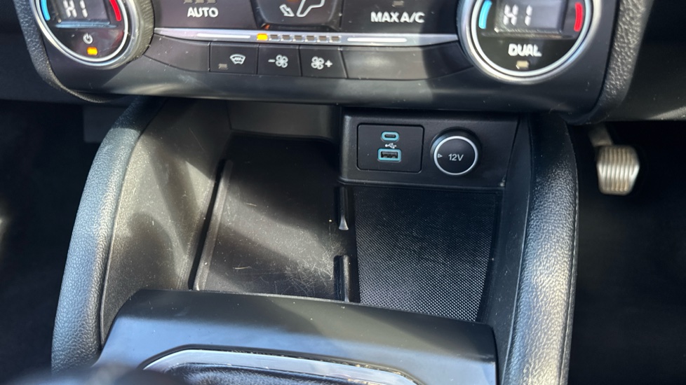 Ford Kuga 1.5 EcoBoost 150 Titanium 5dr Petrol Estate - Image 41