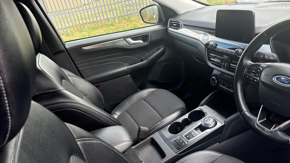 Ford Kuga 2.0 EcoBlue 190 Titanium Edition 5dr Auto AWD Diesel Estate - Image 14