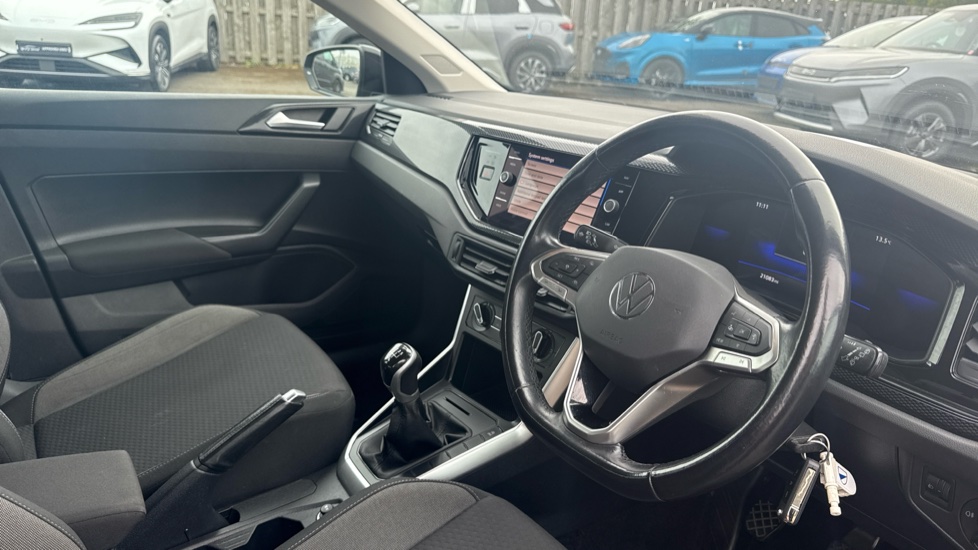 Volkswagen Polo 1.0 TSI Life 5dr Petrol Hatchback - Image 11