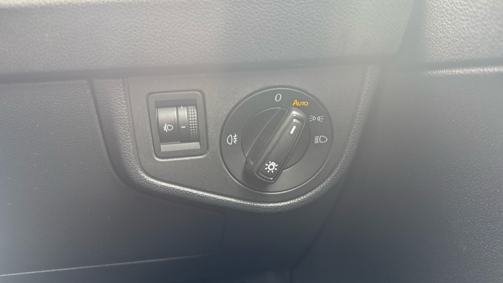 Volkswagen Polo 1.0 TSI Life 5dr Petrol Hatchback - Image 25