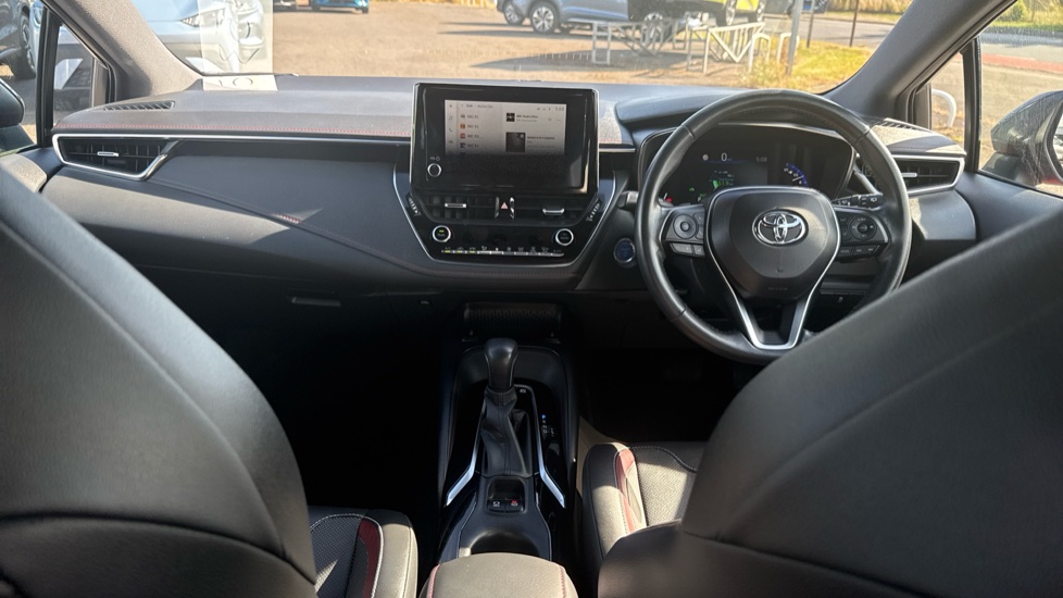 Toyota Corolla 2.0 VVT-i Hybrid Excel 5dr CVT Hybrid Hatchback - Image 10