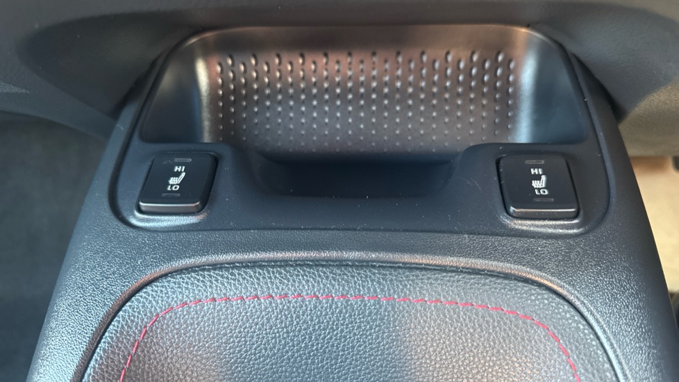 Toyota Corolla 2.0 VVT-i Hybrid Excel 5dr CVT Hybrid Hatchback - Image 25