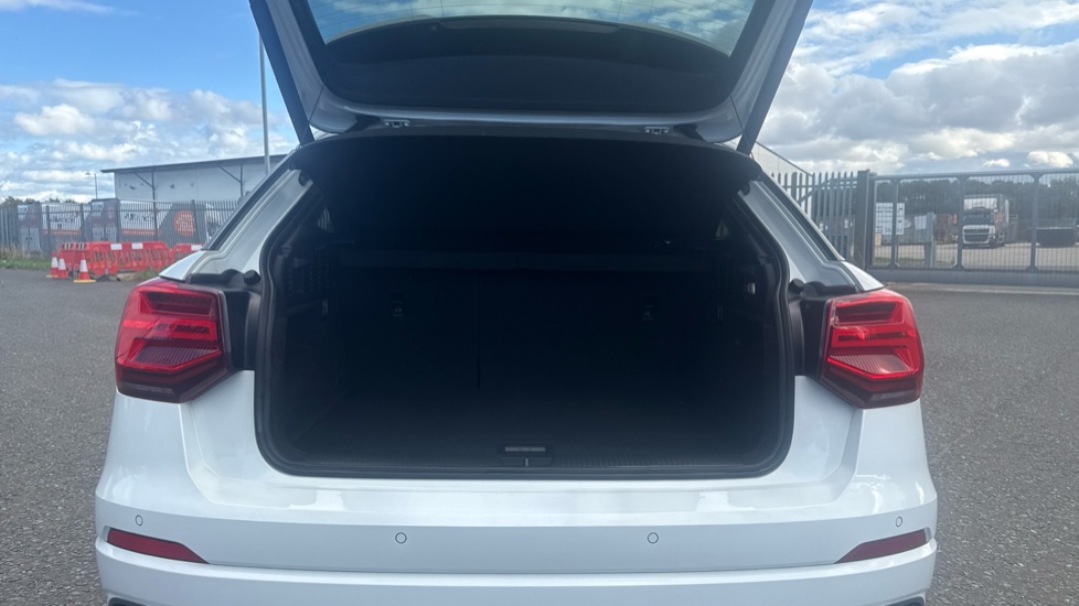Audi Q2 SQ2 Quattro 5dr S Tronic Petrol Estate - Image 4