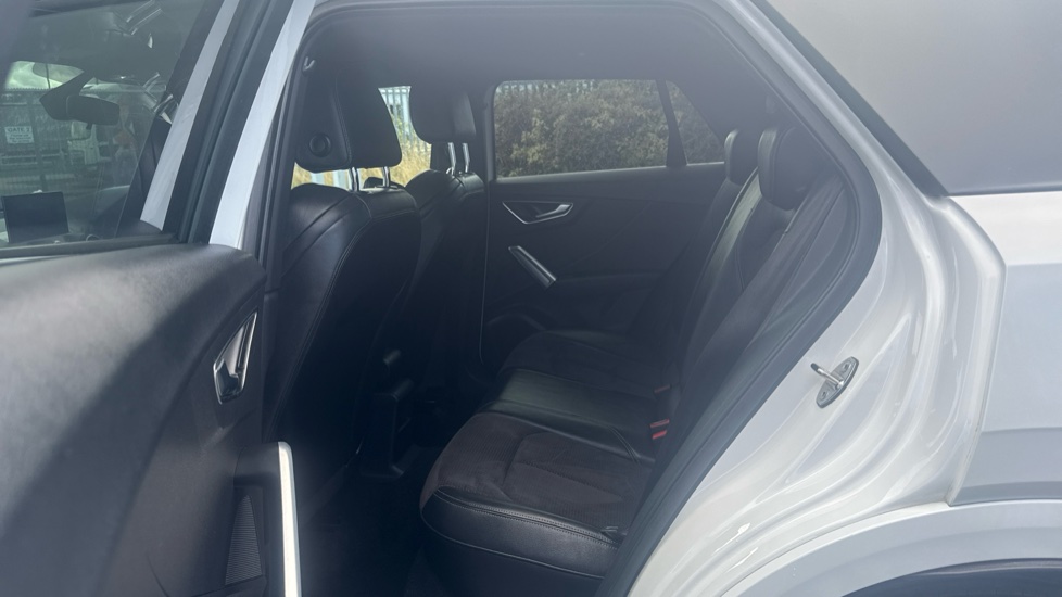 Audi Q2 SQ2 Quattro 5dr S Tronic Petrol Estate - Image 16