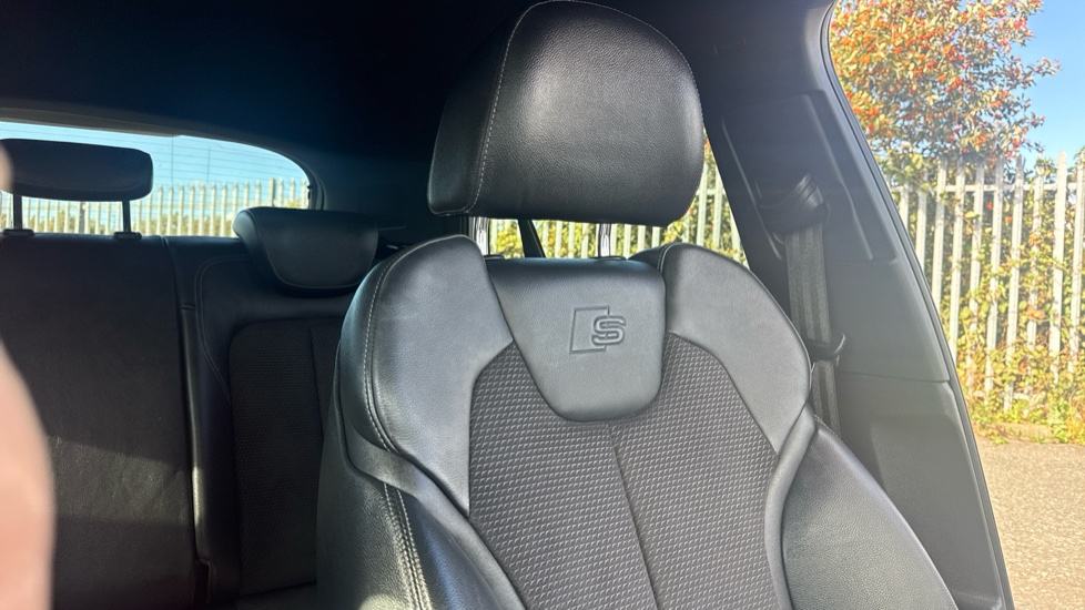 Audi Q2 SQ2 Quattro 5dr S Tronic Petrol Estate - Image 32