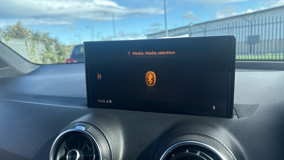 Audi Q2 SQ2 Quattro 5dr S Tronic Petrol Estate - Image 35