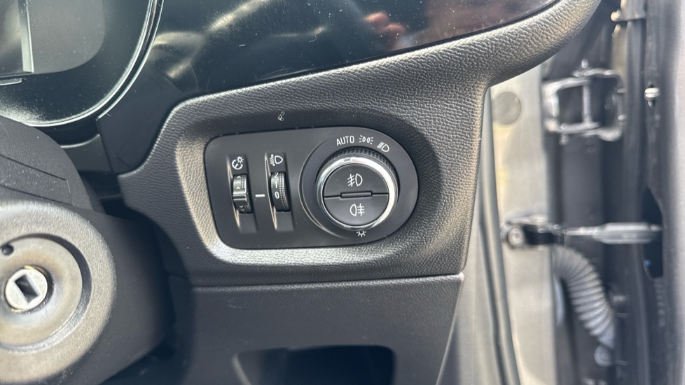Vauxhall Corsa 1.2 Turbo Elite Nav 5dr Petrol Hatchback - Image 44