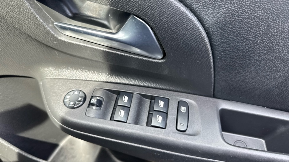 Vauxhall Corsa 1.2 Turbo Elite Nav 5dr Petrol Hatchback - Image 45