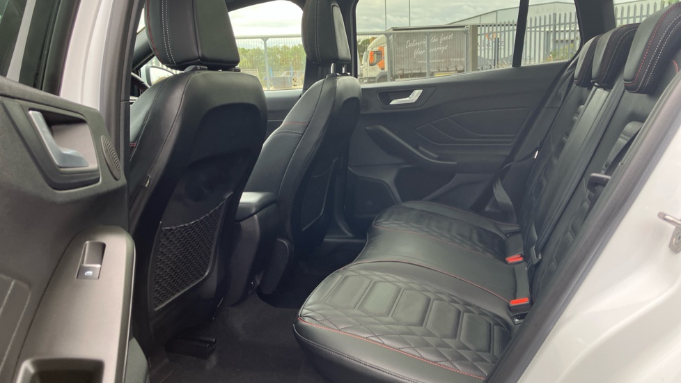 Ford Focus 1.0 EcoBoost Hybrid mHEV 155 ST-Line X 5dr Auto Petrol Estate - Image 16