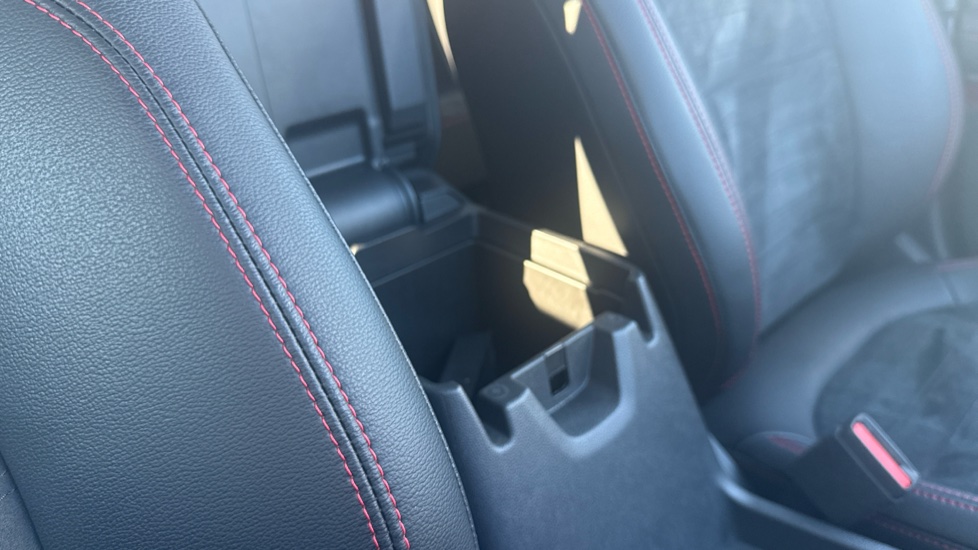 Ford Kuga 2.5 PHEV ST-Line X Edition 5dr CVT Estate - Image 37