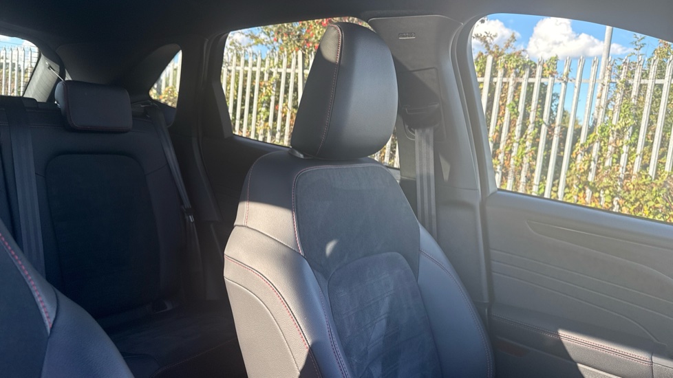 Ford Kuga 2.5 PHEV ST-Line X Edition 5dr CVT Estate - Image 38