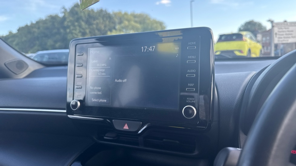 Toyota Yaris Cross 1.5 Hybrid Design 5dr CVT Hybrid Estate - Image 22